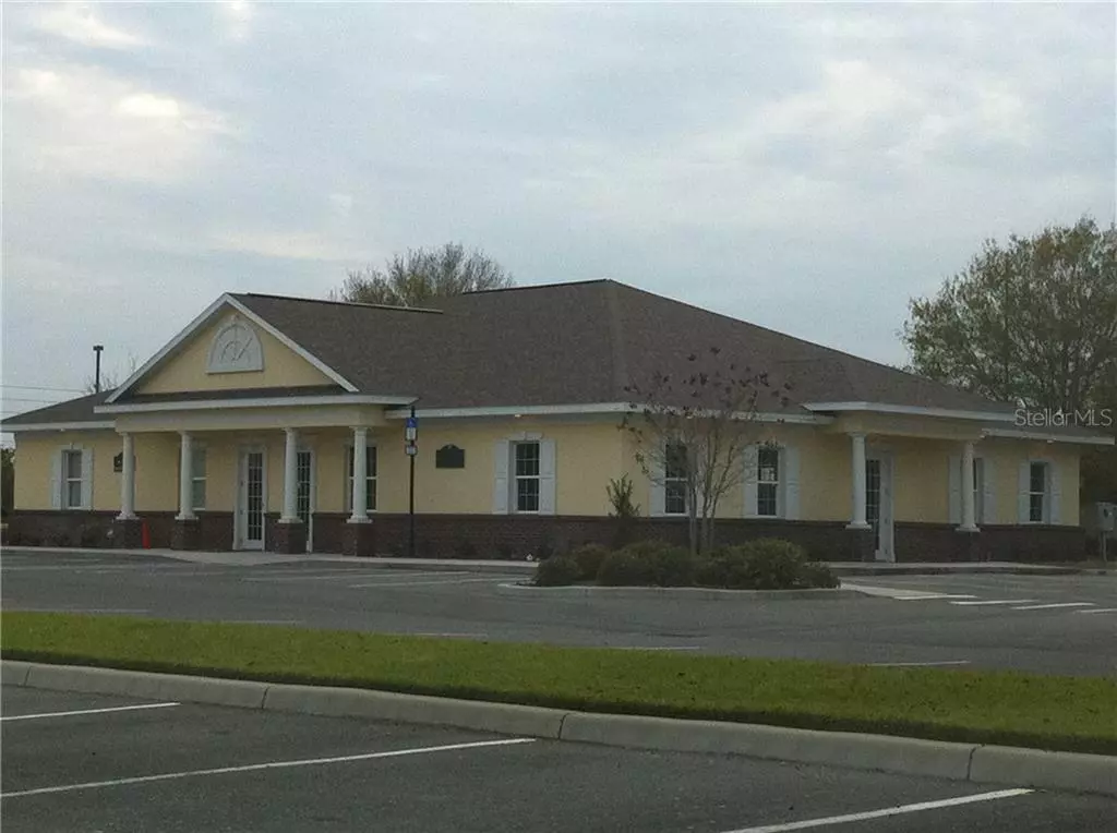 Lady Lake, FL 32159,929 US 27/441 #102