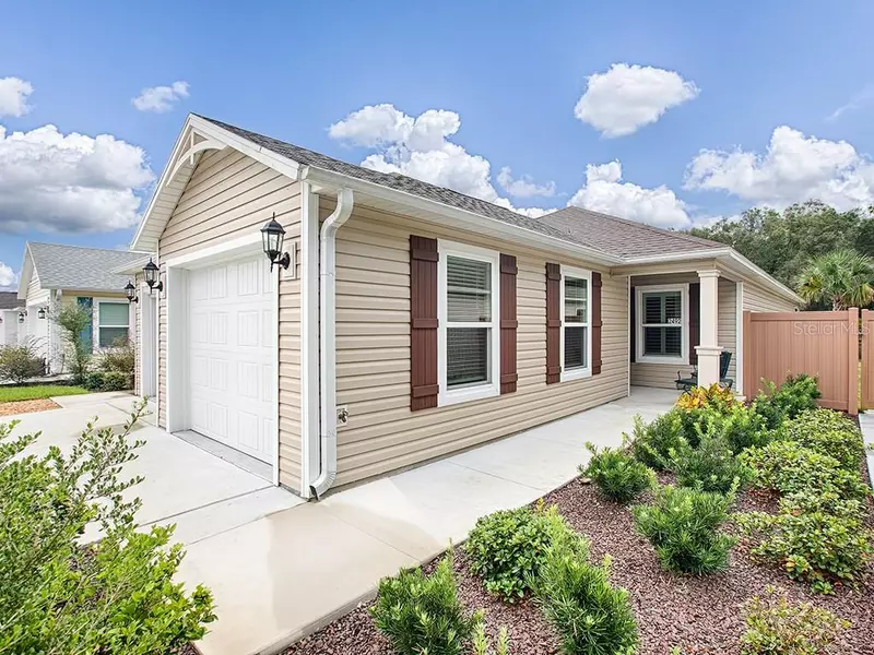 2492 LAY LN, The Villages, FL 32163