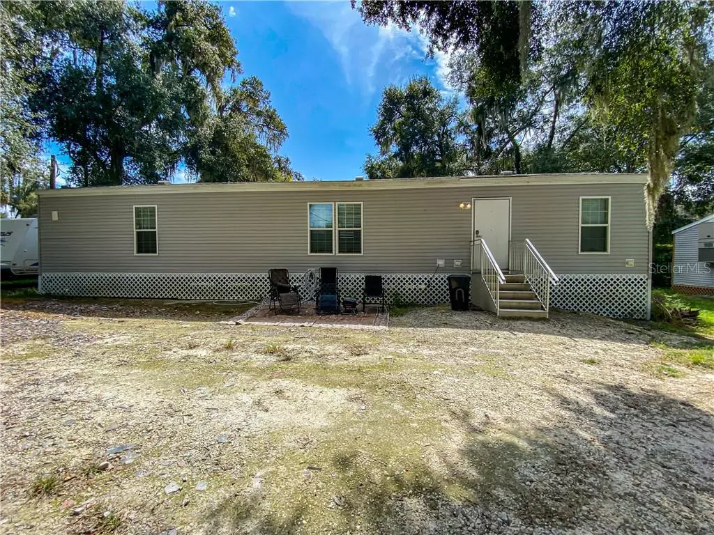 Lake Panasoffkee, FL 33538,1202 CR 482 N