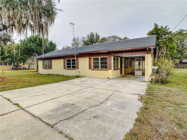 306 E PALM ST, Fruitland Park, FL 34731