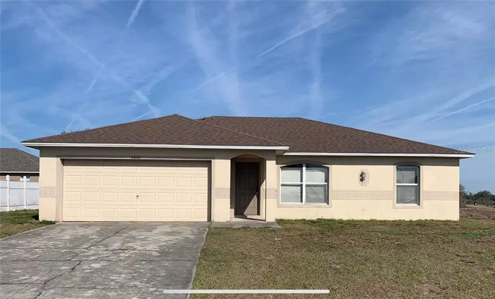 5001 WHISPERING WING LN, Mascotte, FL 34753