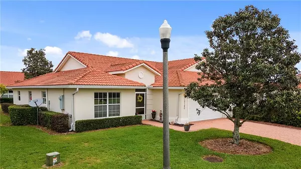 10140 MAINSAIL DR, Oxford, FL 34484