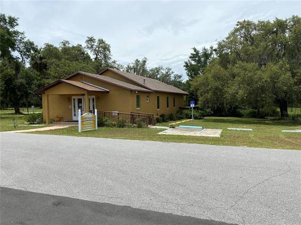 307 W HERMOSA ST, Lady Lake, FL 32159