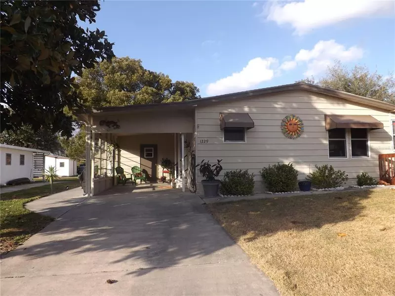 1229 DUSTIN DR, The Villages, FL 32159