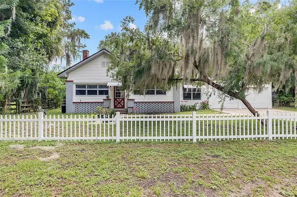 27440 LIME AVE, Yalaha, FL 34797