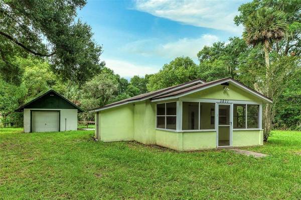 3871 GRAND AVE, Deland, FL 32720