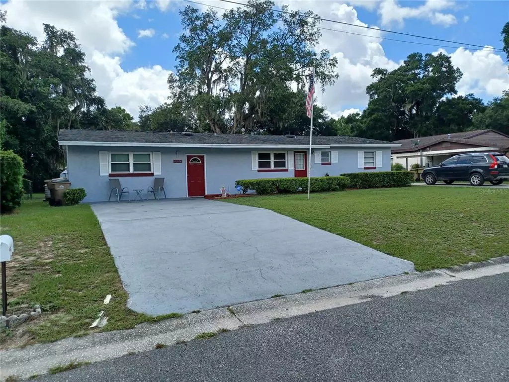 Fruitland Park, FL 34731,36044 HICKORY ST