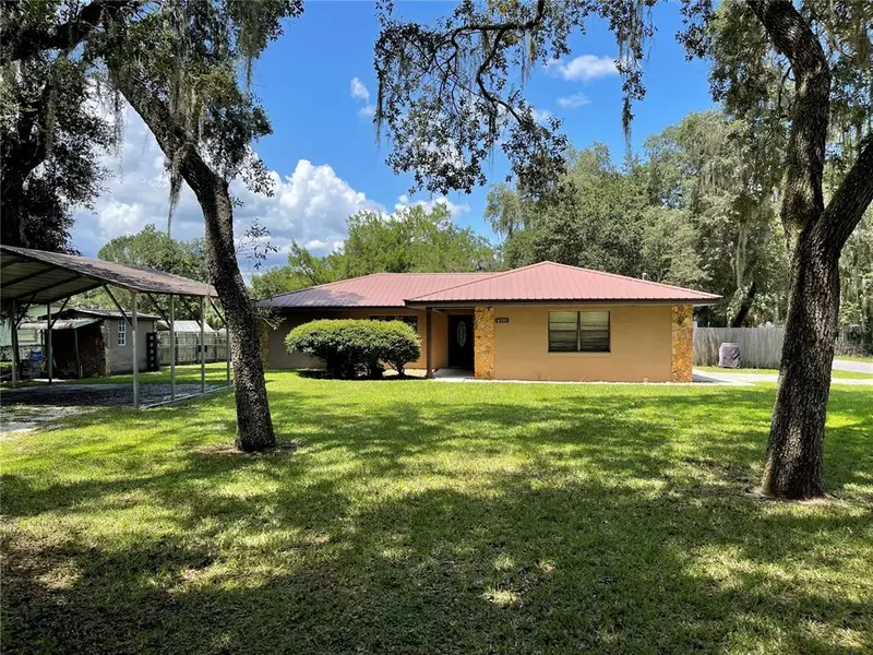 4591 COUNTY ROAD300, Lake Panasoffkee, FL 33538