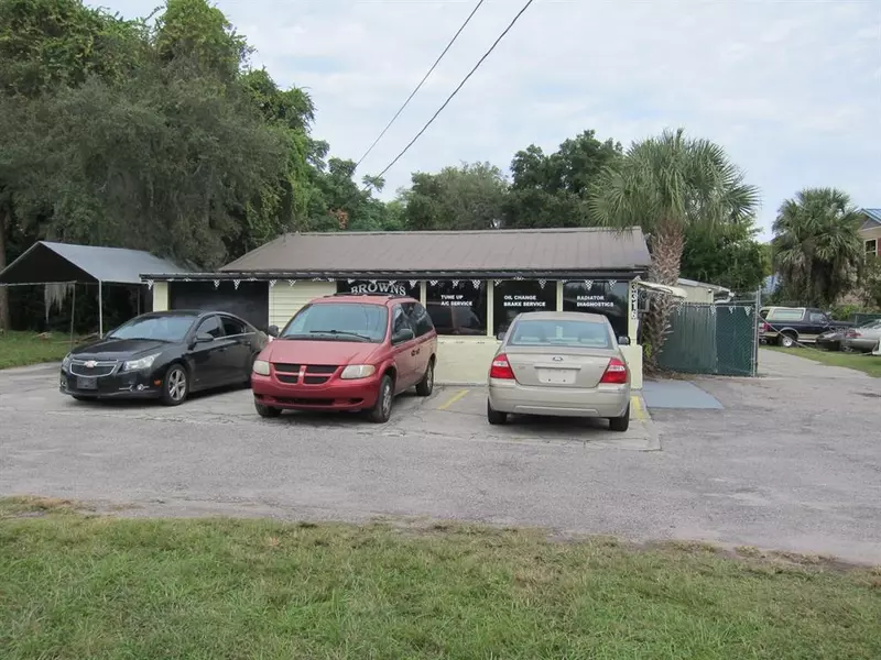 3316 N HIGHWAY 19A, Mount Dora, FL 32757