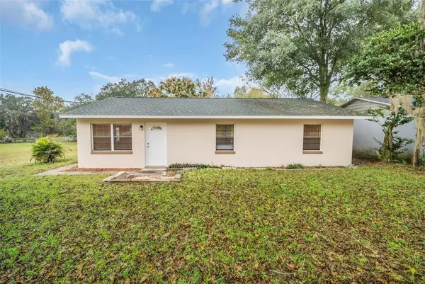 35 ELIZABETH AVE, Mascotte, FL 34753