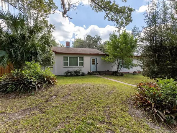 215 W NOBLE AVE, Bushnell, FL 33513