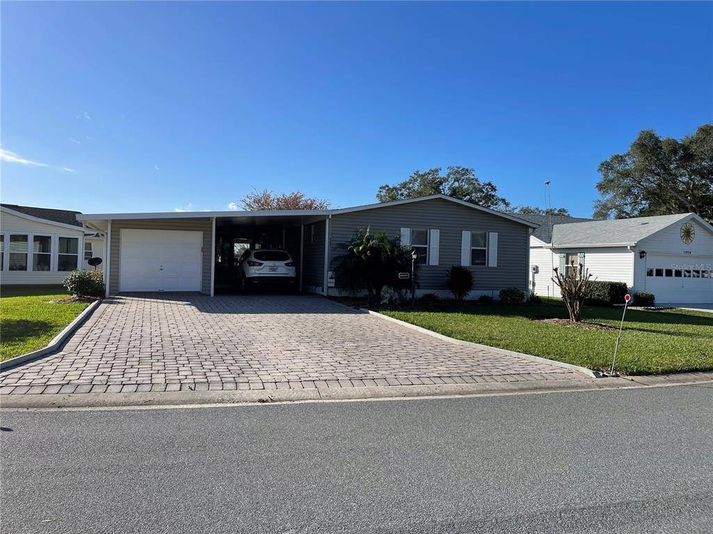 1352 E SCHWARTZ BLVD, Lady Lake, FL 32159