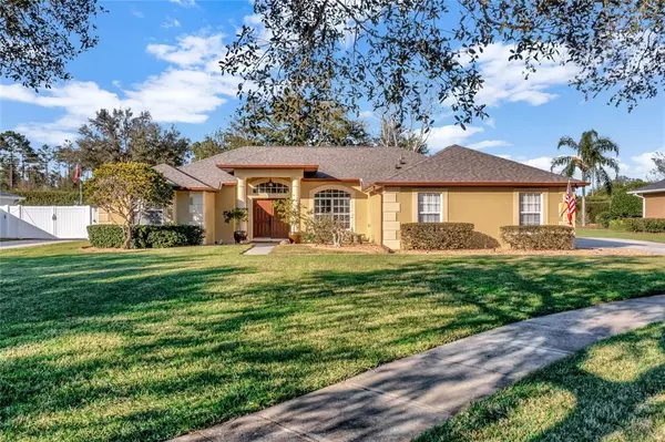 16449 MAGNOLIA BLUFF DR, Montverde, FL 34756