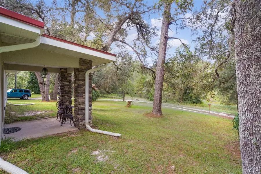 16195 SE 56TH PLACE RD, Ocklawaha, FL 32179