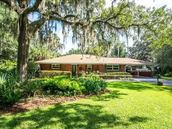 27185 SE HIGHWAY 42, Umatilla, FL 32784