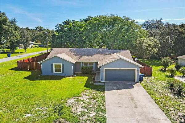 204 N DIXIE DR, Howey In The Hills, FL 34737