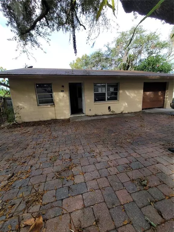 Eustis, FL 32726,702 MORIN ST