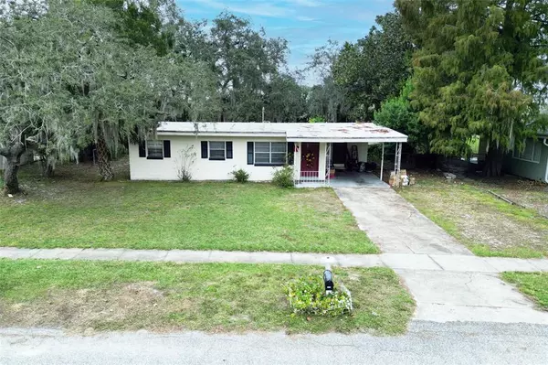 2761 NORTHLAND RD, Mount Dora, FL 32757