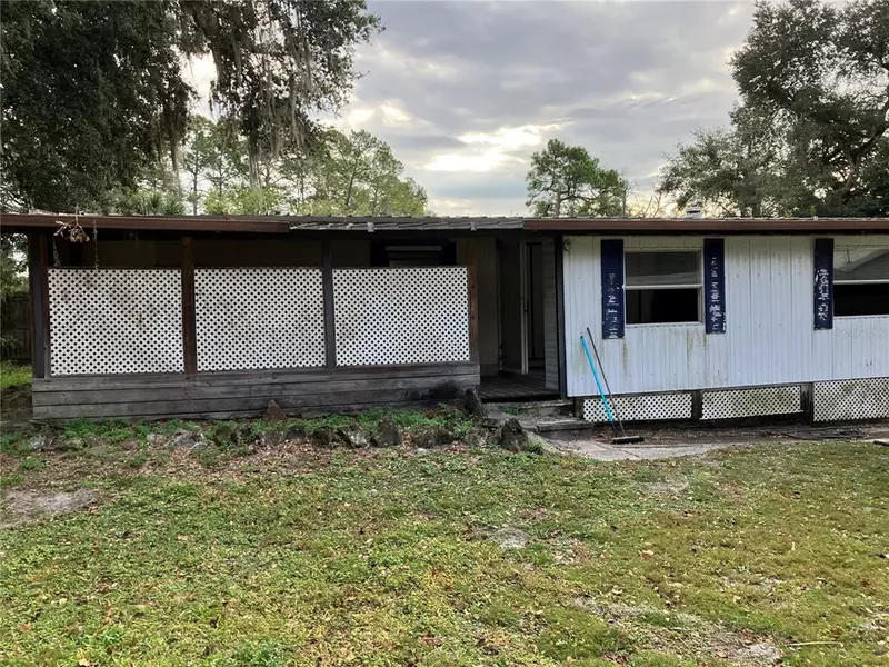 4556 CR 300  LAKE PANASOFFKEE FL, Lake Panasoffkee, FL 33538