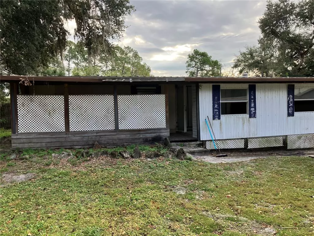 Lake Panasoffkee, FL 33538,4556 CR 300 LAKE PANASOFFKEE FL