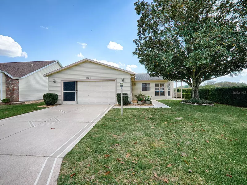 1020 VENTURA DR, The Villages, FL 32159