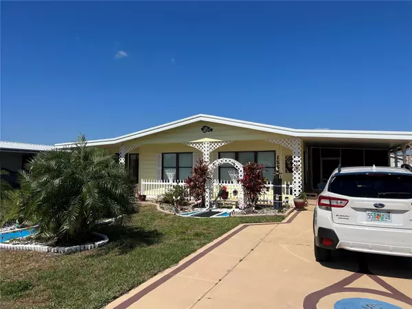 Tavares, FL 32778,1565 NASSAU CIR