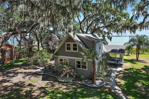 35142 W GRIFFIN DR, Fruitland Park, FL 34731