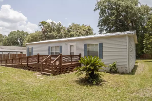 3699 CR 230,  Wildwood,  FL 34785