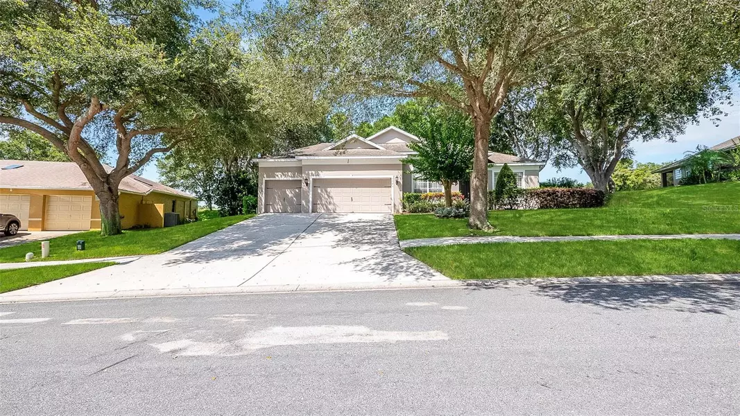 8648 SPYGLASS LOOP, Clermont, FL 34711