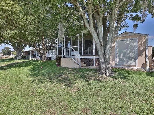 Tavares, FL 32778,653 SINCLAIR CIR