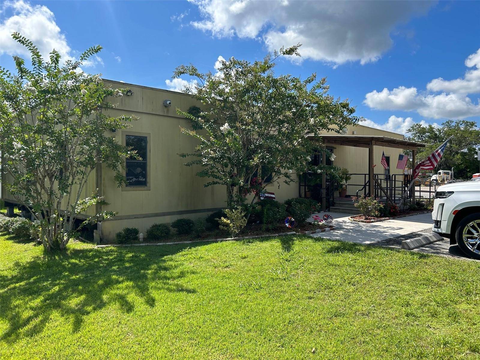 2729 W MAIN ST, Leesburg, FL 34748