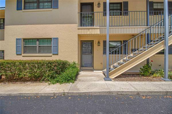 110 N TREMAIN ST #110,  Mount Dora,  FL 32757