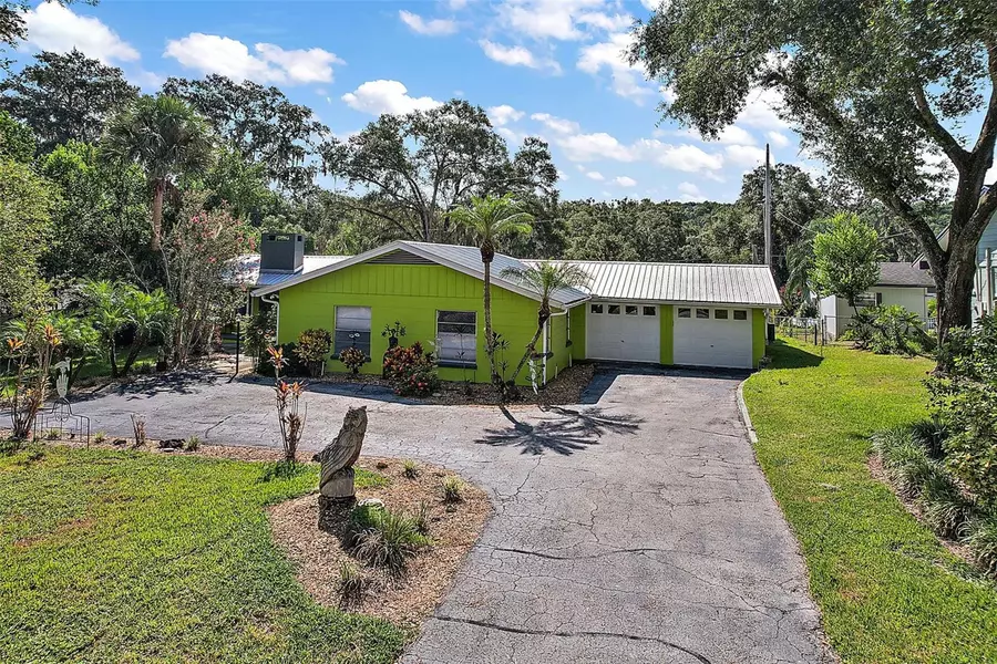 2314 OVERLOOK DR, Mount Dora, FL 32757