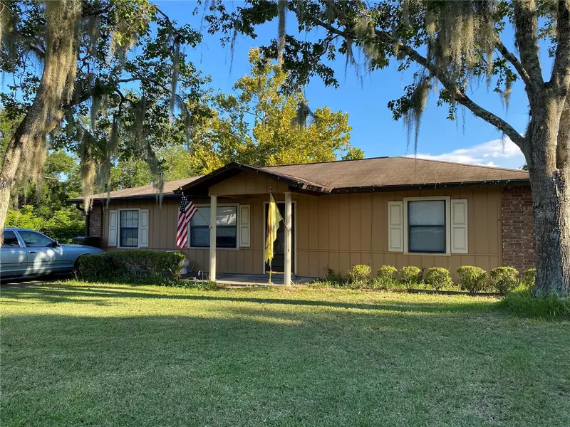 401 W CENTRAL AVE, Bushnell, FL 33513