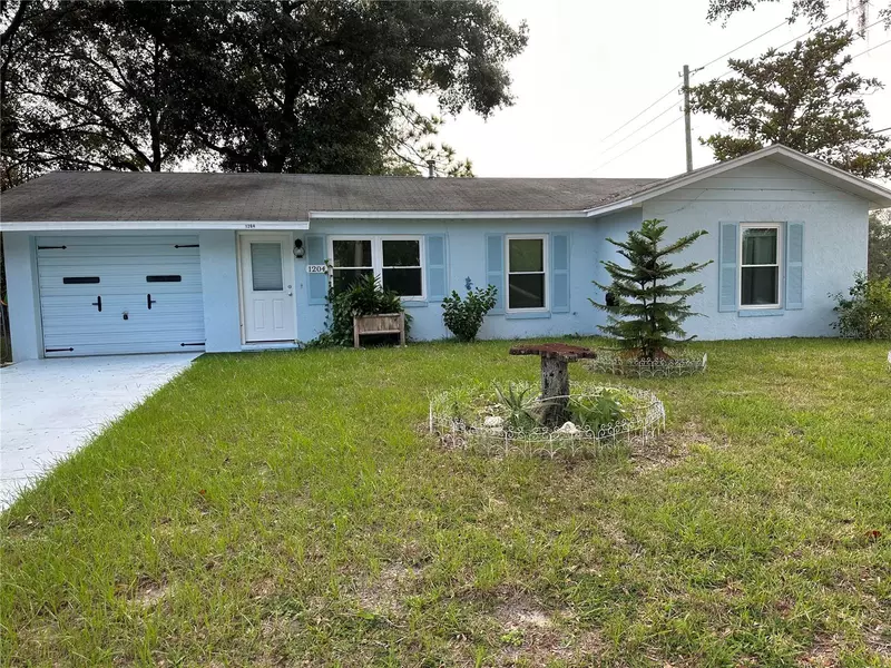 1204 SPRING LAKE RD, Fruitland Park, FL 34731