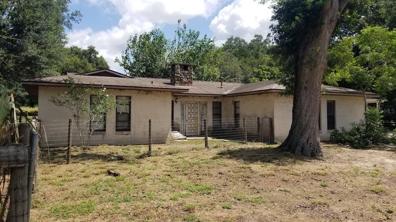 24235 WOLF BRANCH RD, Sorrento, FL 32776