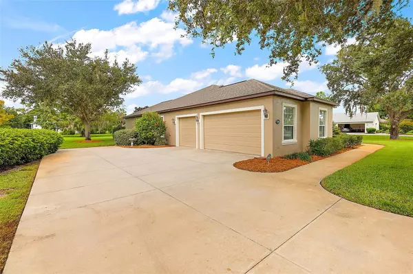 Yalaha, FL 34797,27425 HAMMOCK VIEW CT