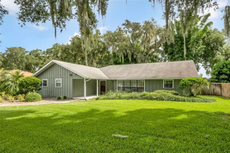 3 WESTON RD, Leesburg, FL 34748