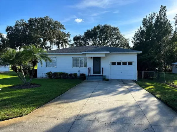 332 E WALDO ST, Groveland, FL 34736