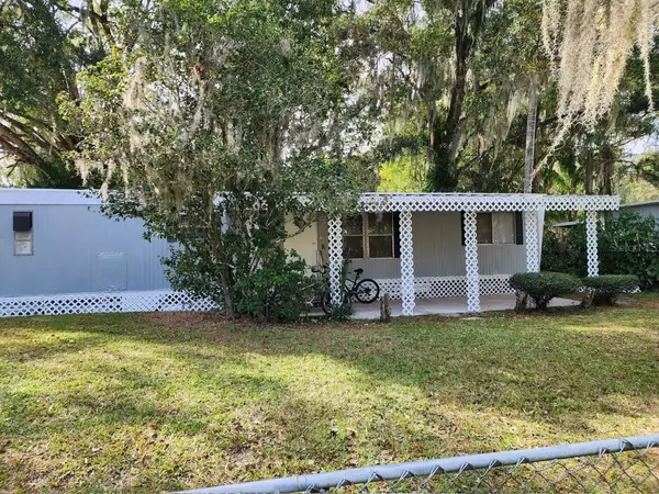 Lutz, FL 33548,18102 CROOKED LN