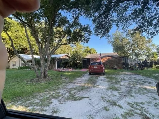 Tavares, FL 32778,31716 MERRY RD