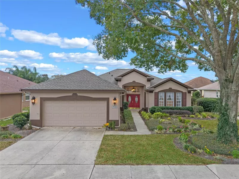 7034 PINE HOLLOW DR, Mount Dora, FL 32757