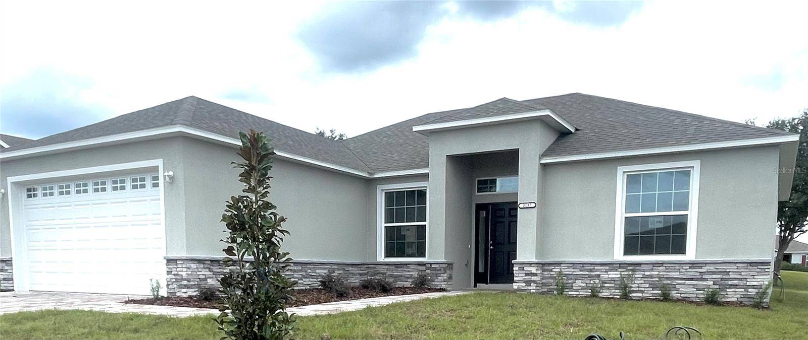 162 PALM COURT DR, Umatilla, FL 32784