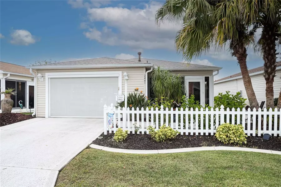 2441 SOUTHERN OAK ST, The Villages, FL 32162