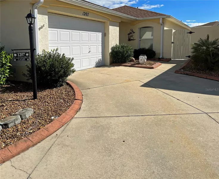 1207 SANTA CRUZ DR, The Villages, FL 32162