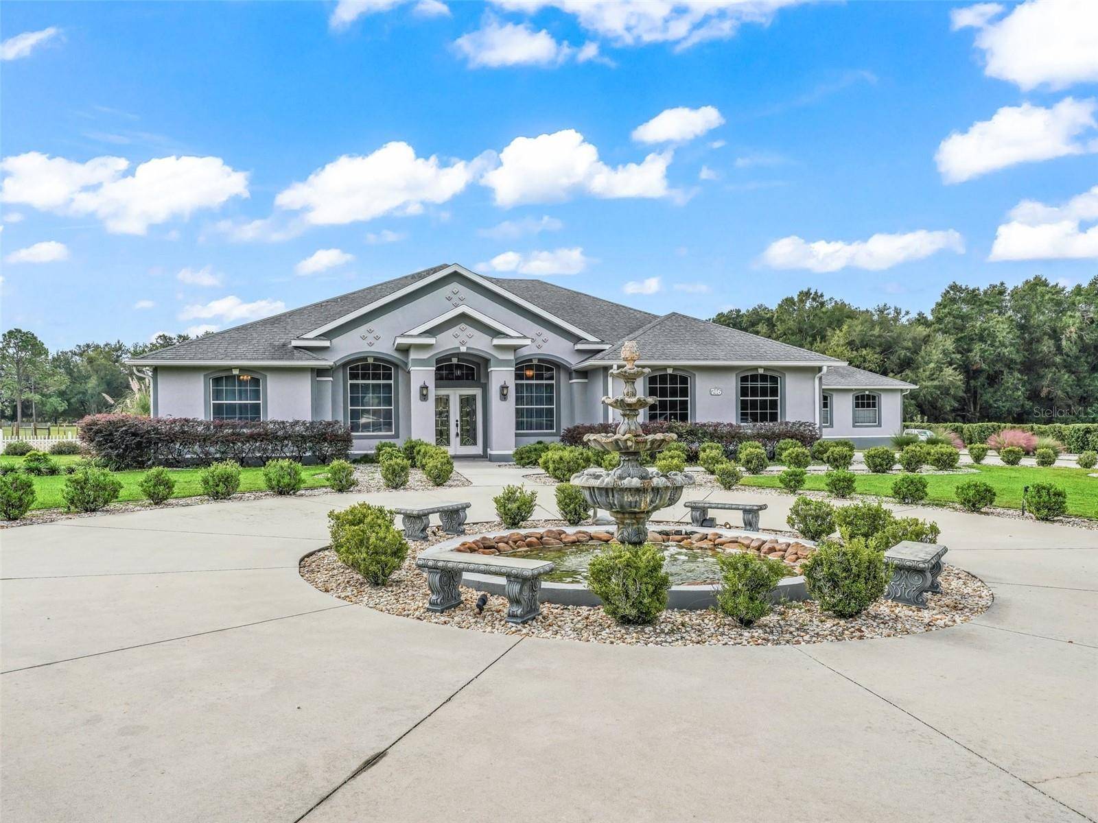 746 VIA SAN POLO, Lady Lake, FL 32159