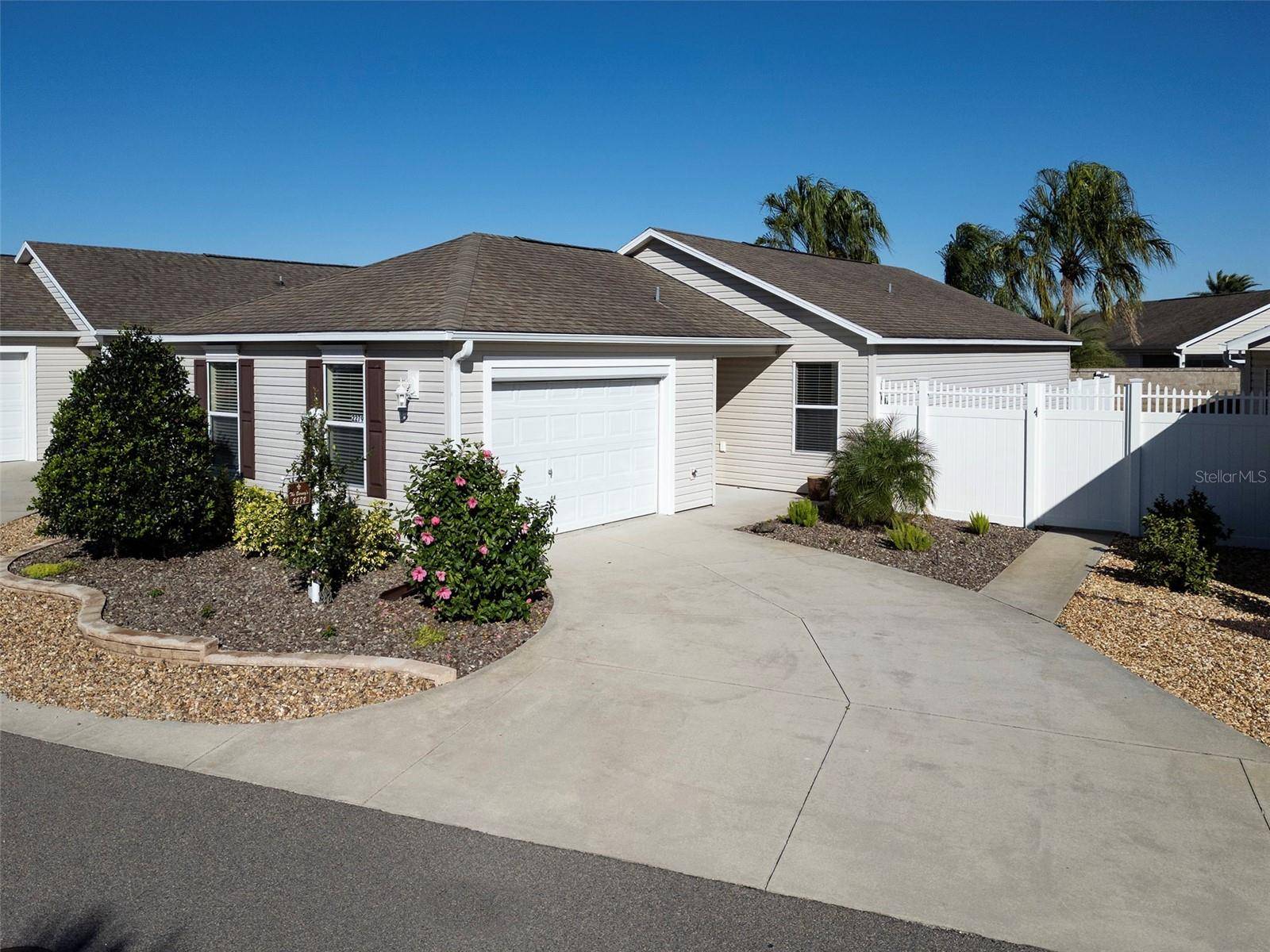 2279 NACKMAN PL,  The Villages,  FL 32162