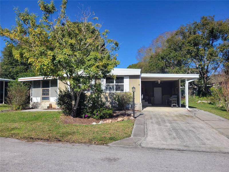 2071 BROOKSIDE DR, Mount Dora, FL 32757