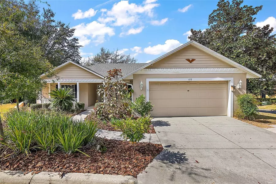 610 CHAUTAUQUA DR, Mount Dora, FL 32757