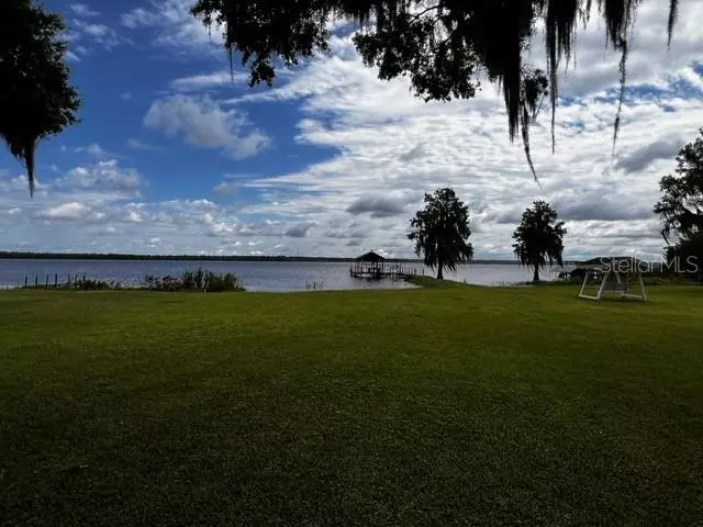 Lake Panasoffkee, FL 33538,2166 CR 406A